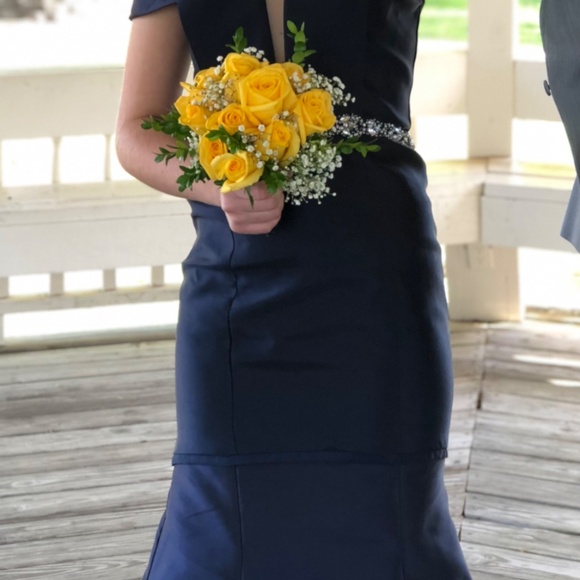 Mac Duggal PROM/Evening Dress size 6/8 - Picture 4 of 7